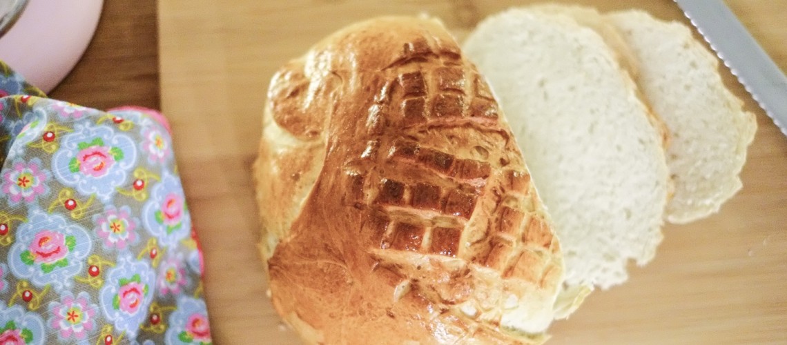 Sliced cob loaf